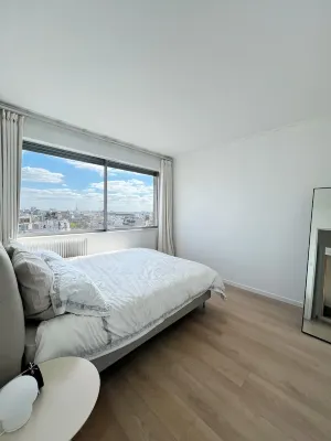 Near the Trendy Oberkampf District, Fully Renovated Apartment for 6 People Hotels in Belleville