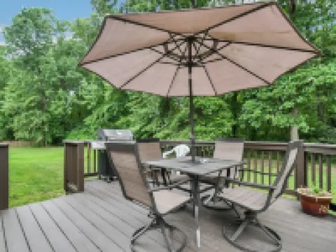 Spacious & Modern Home with everything you need! Hotels in Westerville