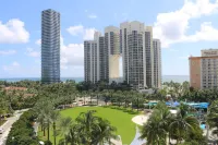 Lovely Home! Paradise at Sunny Isles Beach! 2BD/2BTH Ocean View Beach Condo.