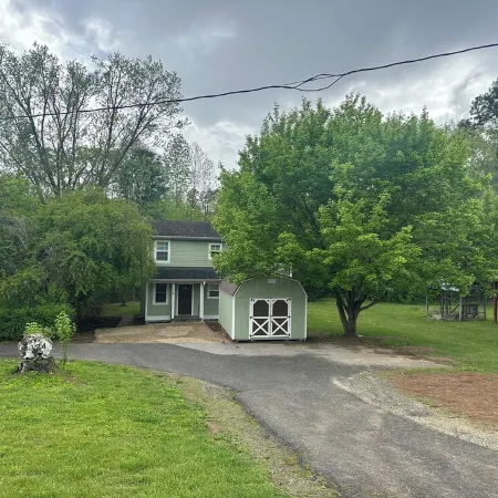 Creekside House Near Pisgah Forest Entrance and Brevard