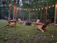Cozy House in Big Bass Lake Gouldsboro with Hot Tub, Fire Pit, Pool, Ping Pong