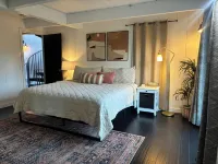 Next to Spearfish City Park, Spearfish Canyon and Downtown. Private Hot Tub!!!!