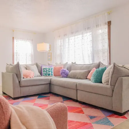 Colorful & Fun 4 Bdrm, 6 Beds, 2 Baths, Hot Tub & Outdoor Living in Rapid City!