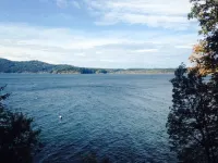 3BR Cottage with Gorgeous Sunsets, Private Beach and EV Charger