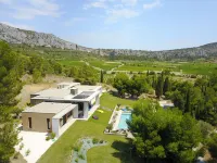 Large contemporary villa with swimming pool