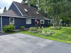 Midcentury Modern 2 Bedroom Village Oasis