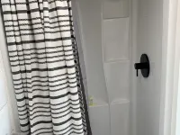 The Eagle's View - Tiny Home 4 Hotels in Bellevue