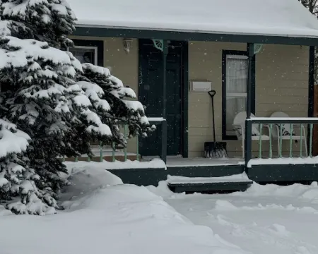 Air Capitol Cottage Leadville -great location-backyard-great for kids & pets Hotels in Leadville