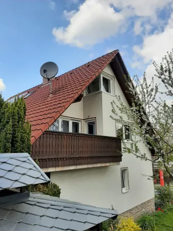 Spacious, child-friendly vacation apartment in the quiet Weser valley Отели в г. Гутсбецирк Райнхардсвальд