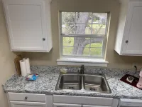 Cozy Loft Apartment....Safe quiet area.... Great for singles or couple