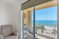 Coastal Charm: 2 Bedroom 2 Bath Beachfront Condo, Indian Harbour Beach