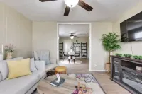 Sunny's Haven in Little Italy