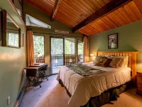 Swimming Pool, Pickleball, Tennis, Basketball Courts, Private Hot  Tub, Sauna. Hotels in Glacier