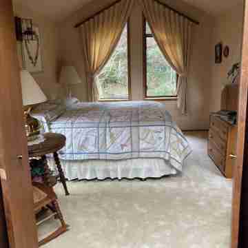 Riverfront Beach House Rental Rooms