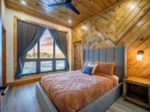Many River Retreat Hotels in Broken Bow