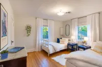 Gorgeous Carriage House close to USNA, walk to stadium, free parking,  pets+kids