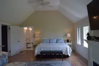 Elegant oceanfront home on Bass Harbor close to Acadia National Park