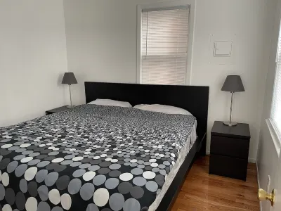 Federal Hill 2 bedroom King bed Parking  PLEASE READ DESCRIPTION BEFORE BOOKING Các khách sạn ở 