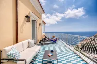 Palazzo Vittoria with wonderful terrace & Jacuzzi
