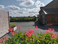 Gîtes Ti Tud-kozh à Pluduno, Côtes D'armor, Bretagne. Location "Le Guébriand" Hotels in Pluduno