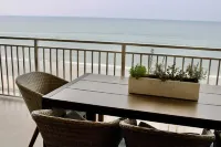 Beautifully appointed condo with a gorgeous ocean view. New to the market. - Beach