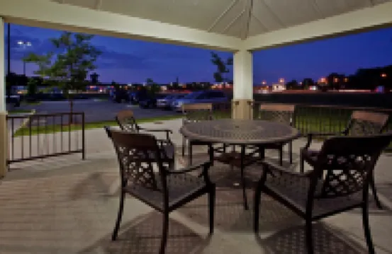 キャンドルウッド スイーツ チェサピーク by IHG