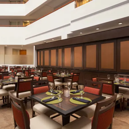 Embassy Suites by Hilton Baltimore at BWI Airport