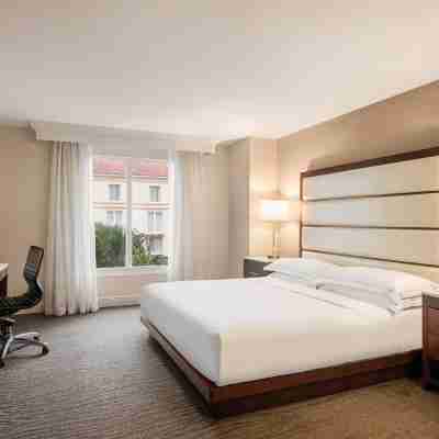 Hilton Naples Rooms