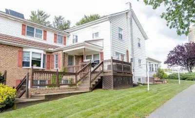 Spacious & Quiet Amish Farm Stay - 16+ Guests Hotels near Horse progress days