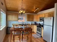 Bear Canyon Cottages - Garden House Hotels in Homer