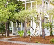 Cozy Beach House off 30A in Seagrove/Grove by the Sea w/4 bikes
