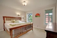 Historic Stadium Area Vacation Rentals! Hotels near Target