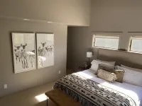BEAUTIFUL PVT HOME W/ MODERN FURNISHING - EXCLUSIVE WEST BANK JACKSON HOLE