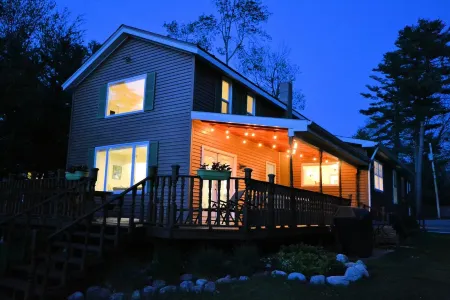 Glen Lake Sunset Escape Отели рядом с достопримечательностью «Зона отдыха Герни Лейн»