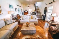 Silverspur at Round Top- Amazing restored 1800's Farmhouse on 40 acres w/a pool!