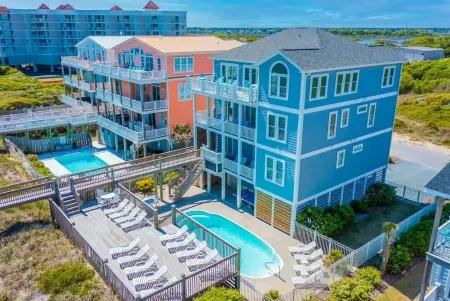 Spacious Oceanfront | Sleeps 30!