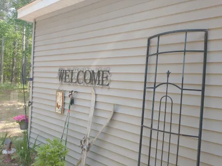 NorthShore - on Guthrie Lake