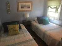 Lakefront 2 BR Cottage - Between Rochester and Niagara Falls