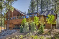 10 bedroom Mountain Luxury Estate - Hotels near Site of Echo Summit (California Historical Landmark No. 1048)