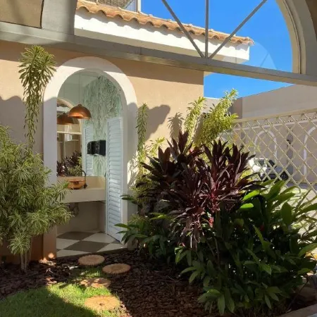 Hotel Oeste Plaza