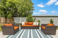 Calm Oasis Home, Pool, Walk to Restaurants Hotels in Rockledge