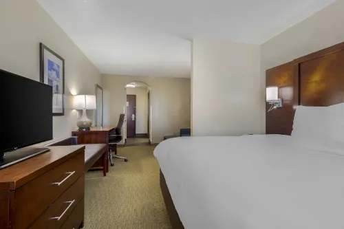 Comfort Suites Hotels in Benbrook