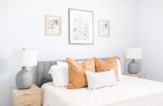 King size bed in Jennings #208