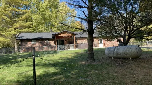 Private 4 Bedroom Home with a hot tub