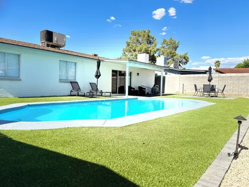 A Getaway Home with a pool table, table tennis & a Pool.