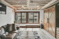 Stylish studio in the heart of downtown Winter Park and minutes from ski resort