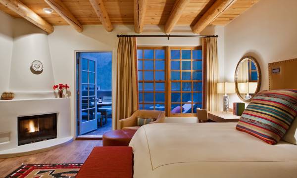 Rosewood Inn of the Anasazi