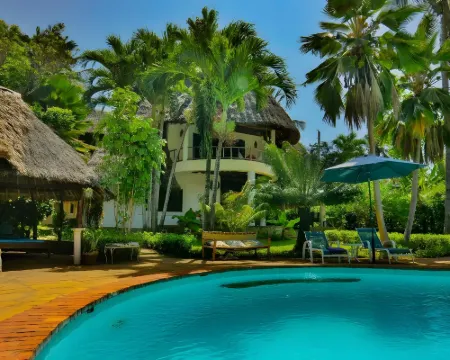 Upani in Diani Hotels in Galu