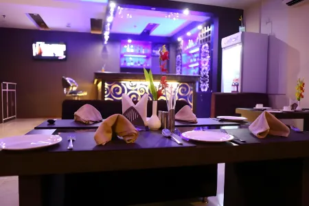 The Pearl Grand Hotel Отели рядом с достопримечательностью «Mindrolling Monastery»