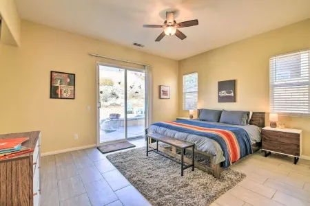 Huge Desert Oasis w Pool+Spa. Sleeps 12. Centrally Located to All of Ch Valley Отели рядом с достопримечательностью «Desert Hot Springs Chamber-Commerce»